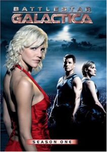Battlestar Galactican cyloneita ja ihmisiä ei erota toisistaan. Lähde: http://ecx.images-amazon.com/images/I/518E1KQZYVL.jpg